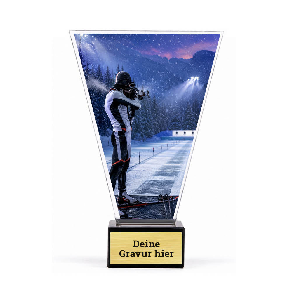 Acrylpokal mit Biathlet beim stehenden Schießen auf schwarzem Marmorsockel mit Sockelschild